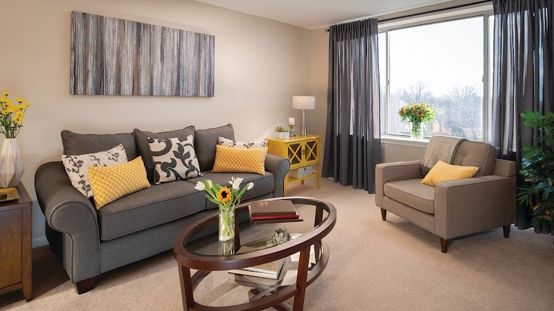 Oak Crest Senior Living Community